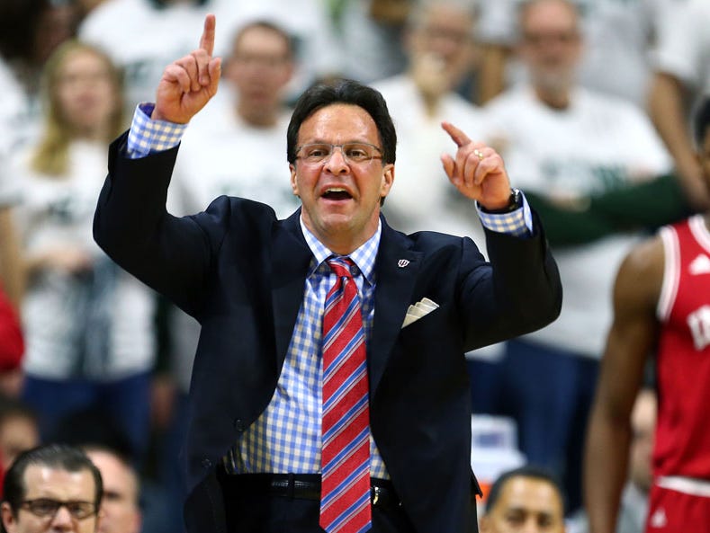 Coach Tom Crean and Indiana landed in the top three for De'Ron Davis, a 2016 forward from Colorado, Wednesday.