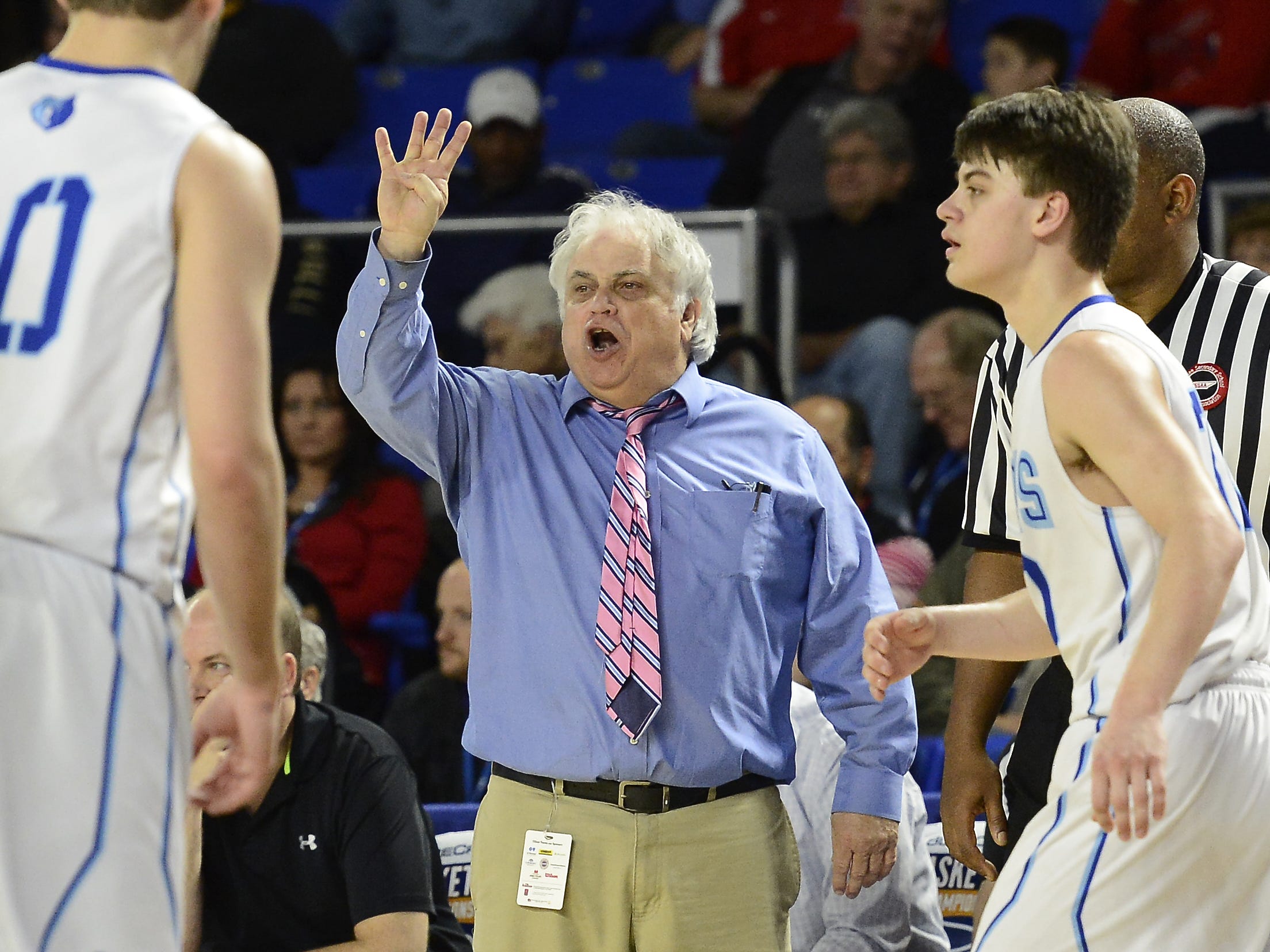 Brentwood head coach Dennis King took his squad to the Class AAA state title game.