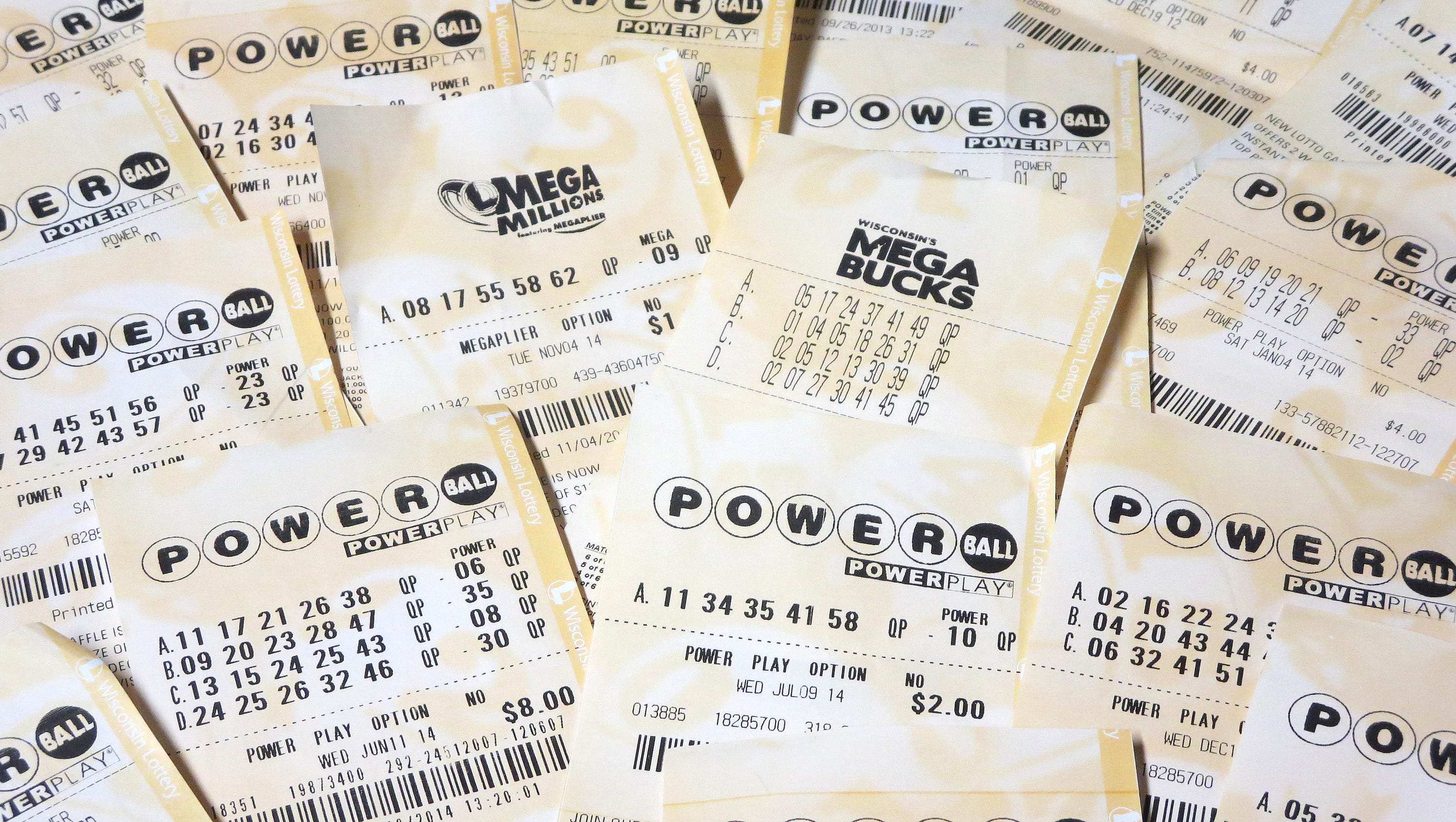 Powerball jackpot hits record $700M3200 x 1680