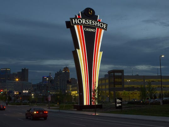 Casino bankruptcy looms for Horseshoe owner