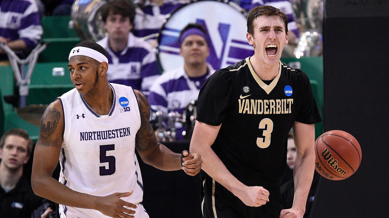 Luke Kornet Reportedly Signs Two-Way Contract with the New York Knicks -  Anchor Of Gold