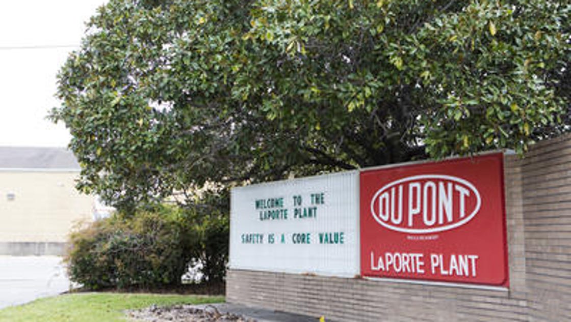 DuPont closing Texas plant where 4 died