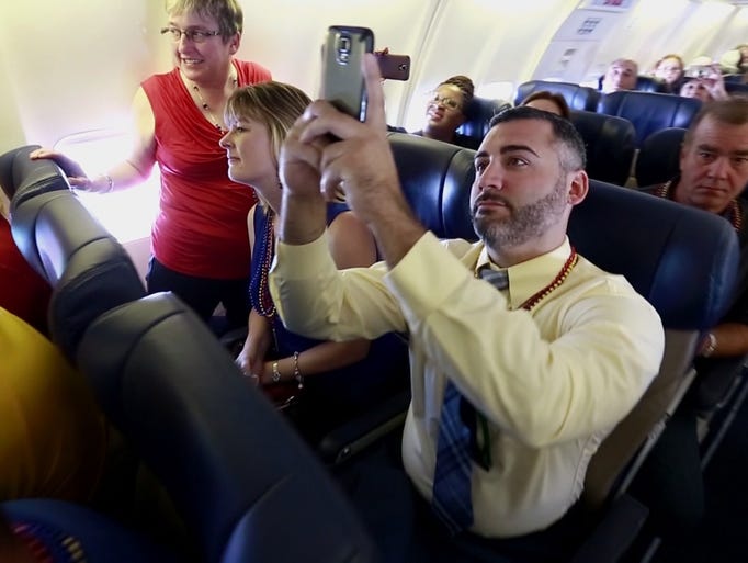 Passengers captured the first in-flight wedding on