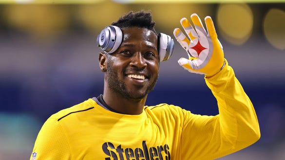 Pittsburgh Steelers wide receiver Antonio Brown (84)