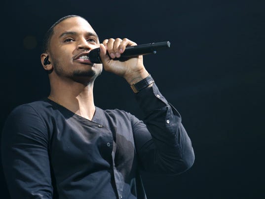 AP CHRIS BROWN AND TREY SONGZ IN CONCERT - NEW YORK A ENT USA NY