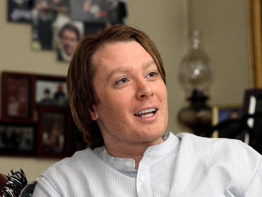 1391450562000-clay-aiken2.jpg