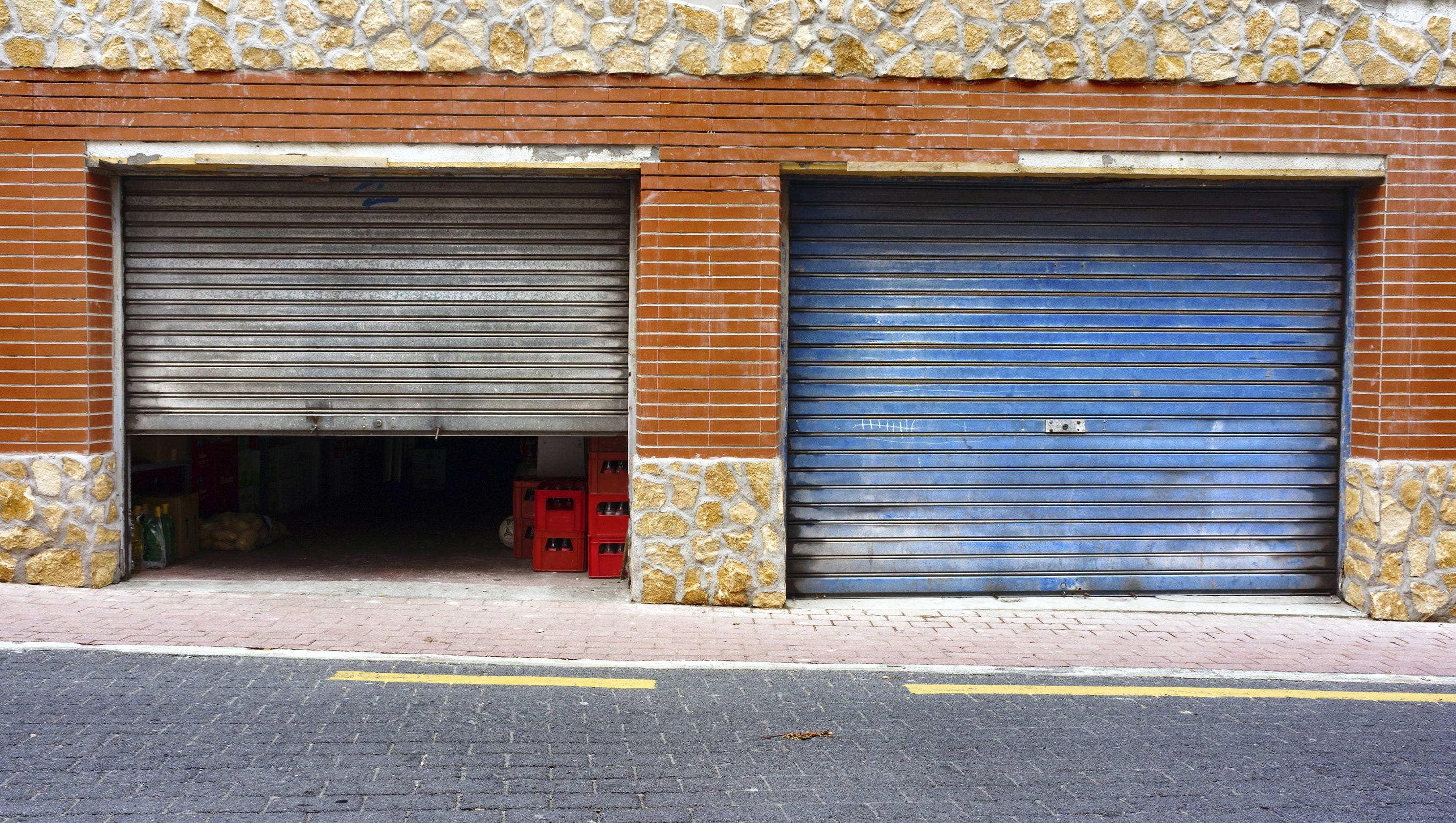 1680 #814222 Asked: Opening Garage Door A Bit Help Cool Inside? image Usa Garage Doors 36133200