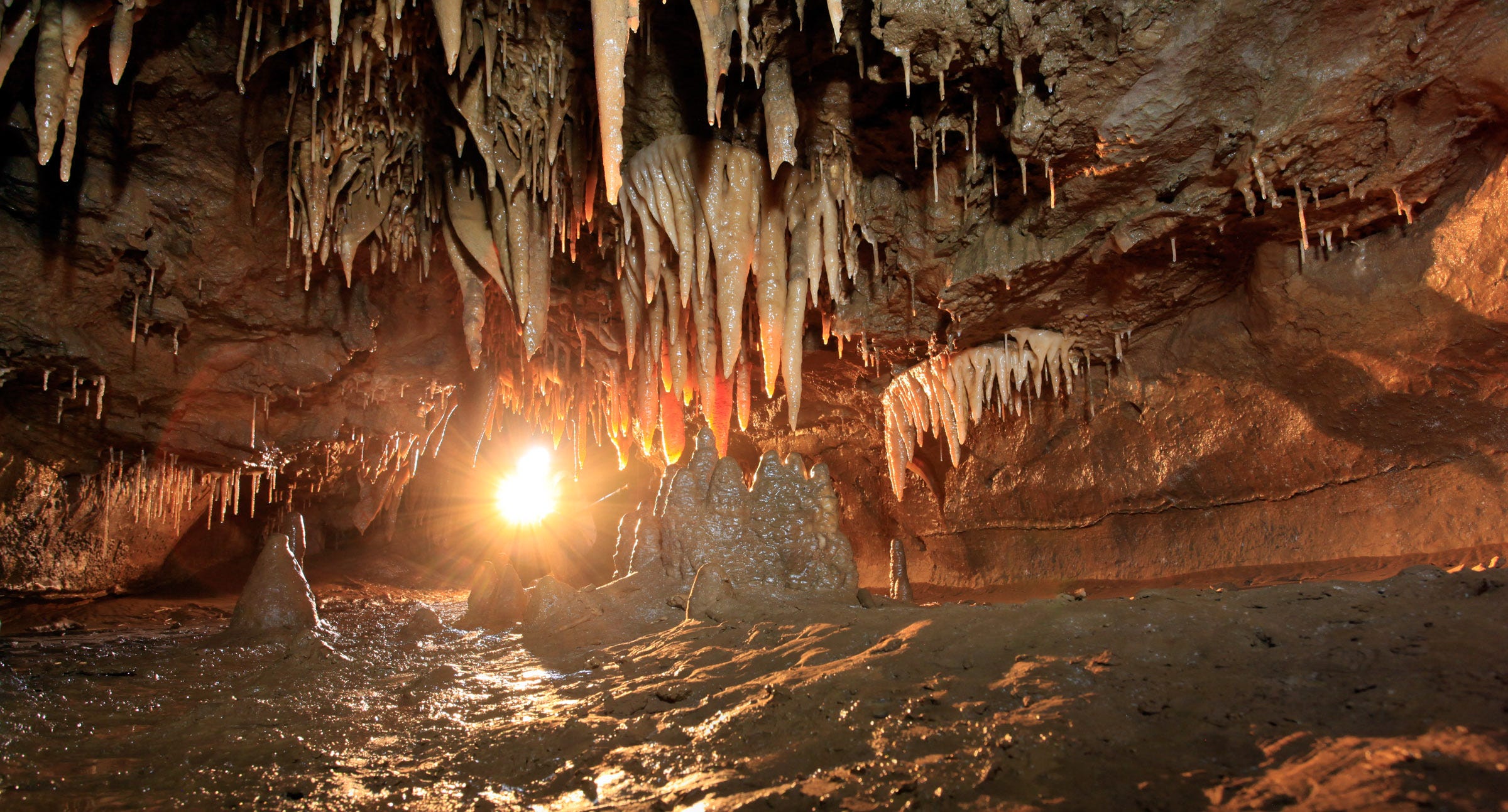 Drone footage Here's what Top of the Rock sinkhole looks like today