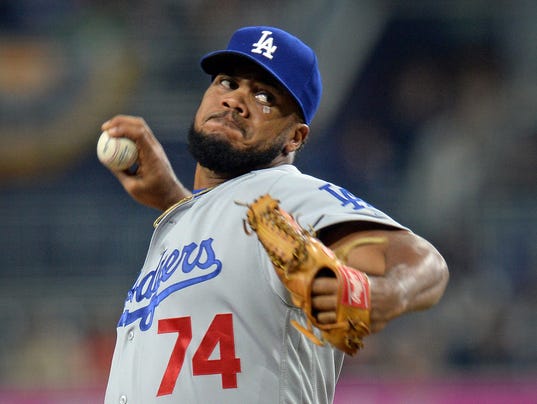 Kenley Jansen turns down record deal to stay with Dodgers