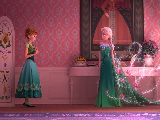 635584365851887166-FROZEN-SISTERS.JPG