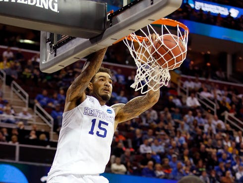 CLEVELAND, OH - MARCH 26:  Willie Cauley-Stein #15 of the Kentucky Wildcats goes up for a dunk in the second half against the West Virginia Mountaineers during the Midwest Regional semifinal of the 2015 NCAA Men's Basketball Tournament at Quicken Loa