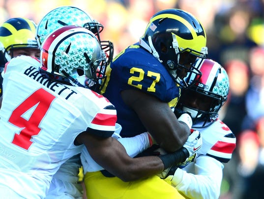 Spartans wipe out Penn State; Michigan hammered by Ohio State 635842353816993828-USATSI-7589188-115794393-lowres