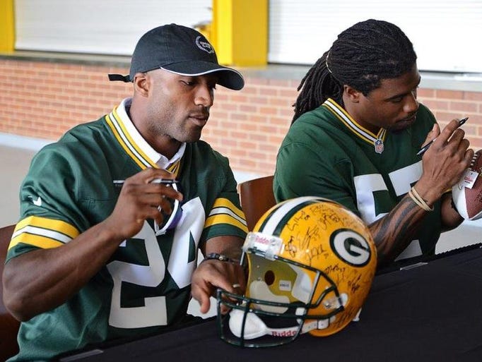 The Green Bay Packers hosted the annual Jerry Parins Cruise for Cancer event on Saturday, June 14. The event featured a motorcycle ride and non-riding fans had a chance to attend the post-ride party at Lambeau Field's Festival Foods MVP Deck.