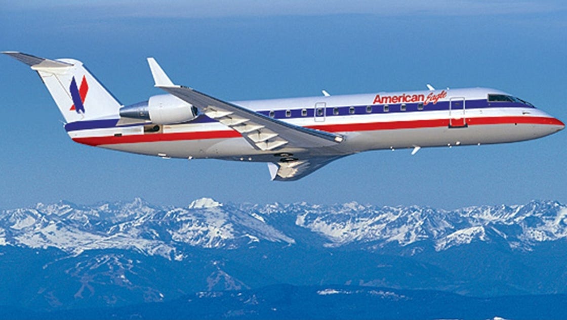 No runway lights? American Eagle flight returns to DFW