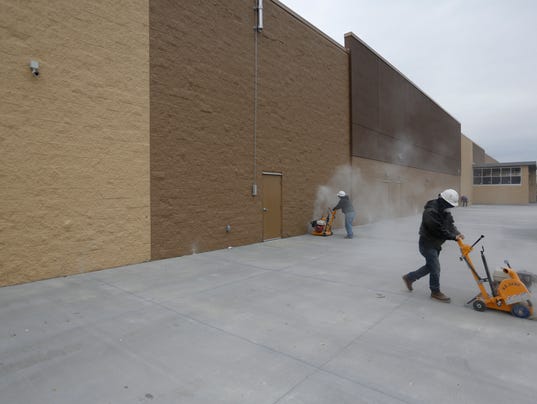Bullitt Wal-Mart on Conestoga to fill 300 jobs