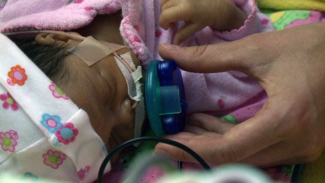 Singing pacifiers benefit preemies