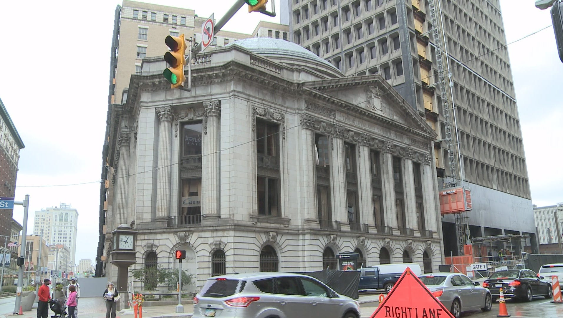 Heinen's opens in downtown Cleveland