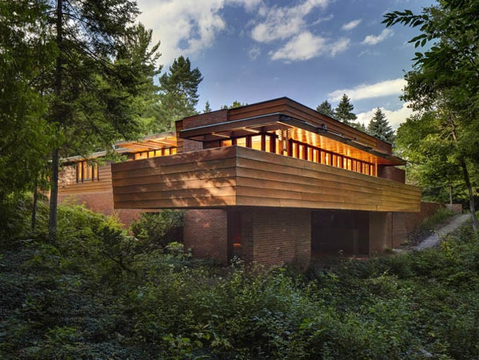 Tour highlights genius of Frank Lloyd Wright's work in Detroit area