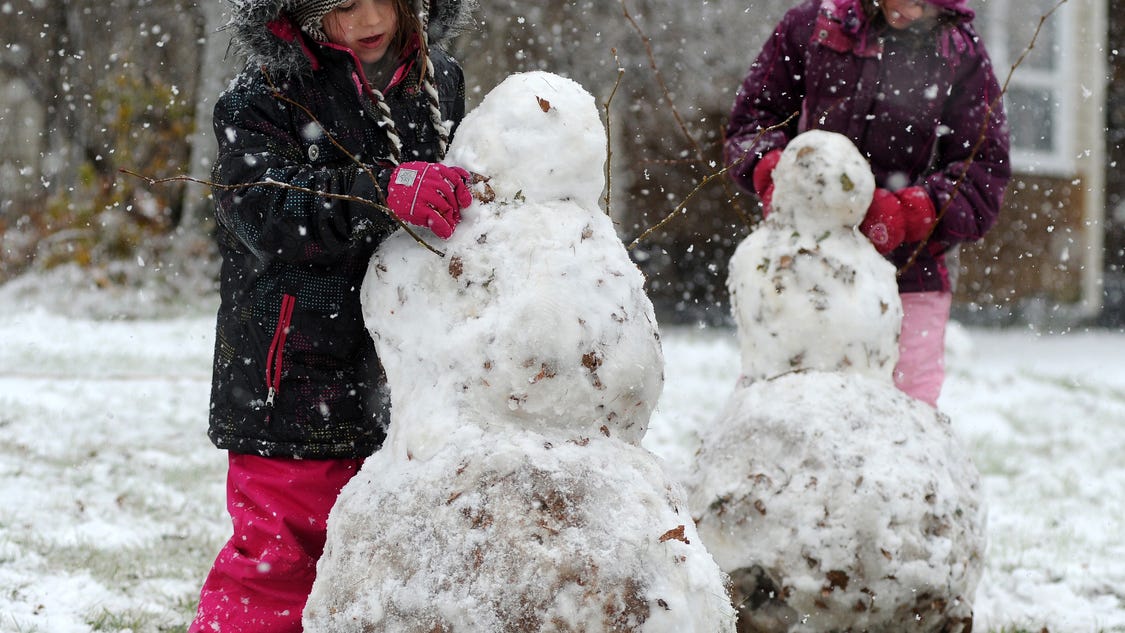 24 fun things to do with — or in — snow