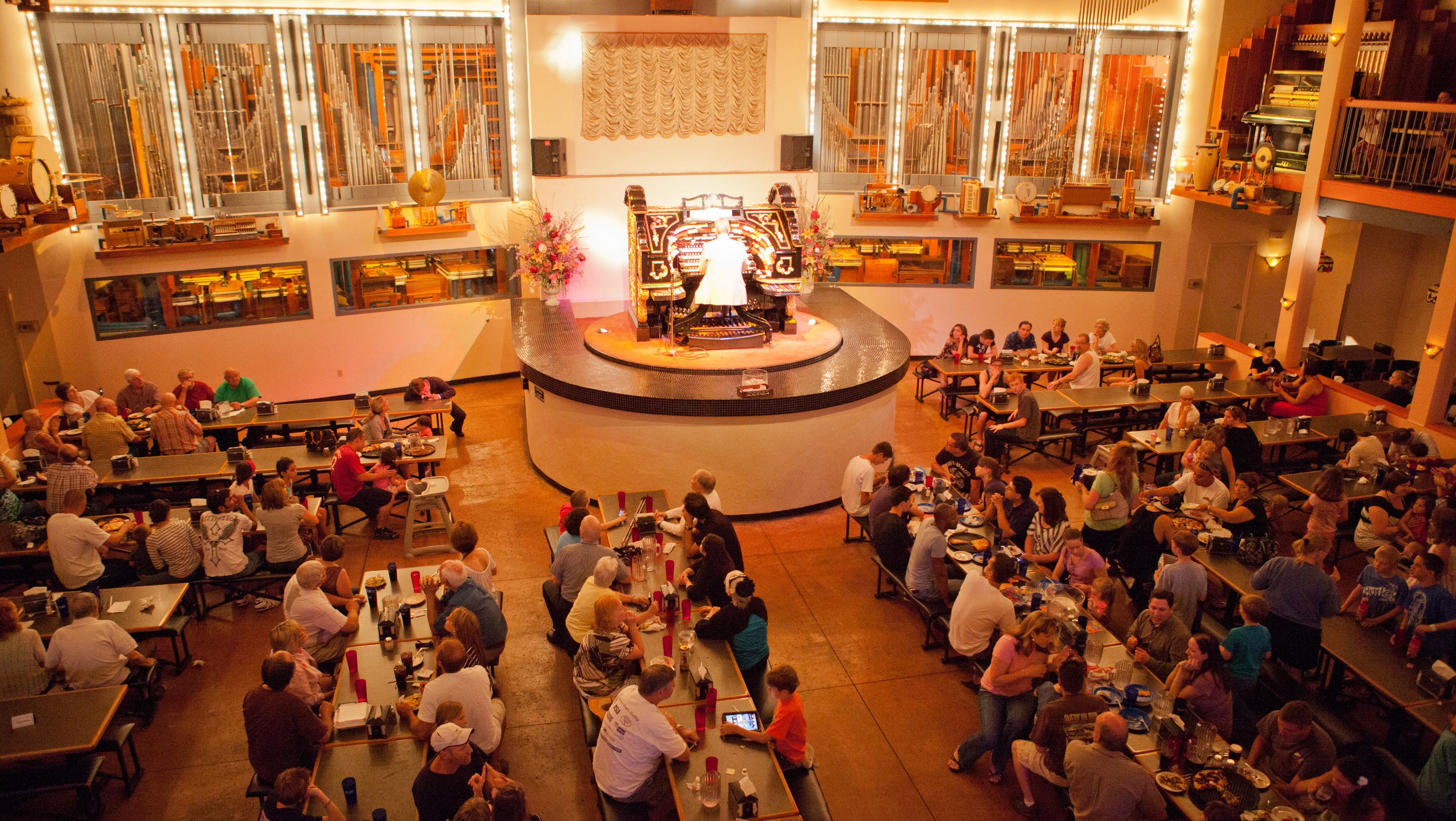 14 fun facts about Organ Stop Pizza in Mesa