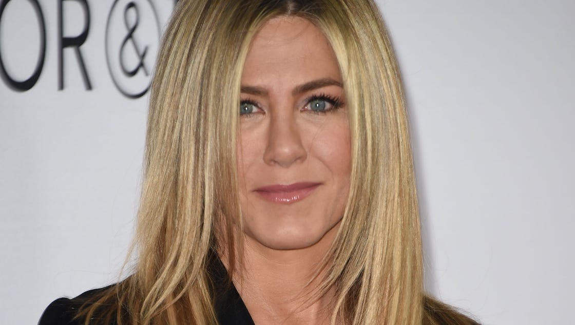 Jennifer Aniston confirms mother’s death at 79