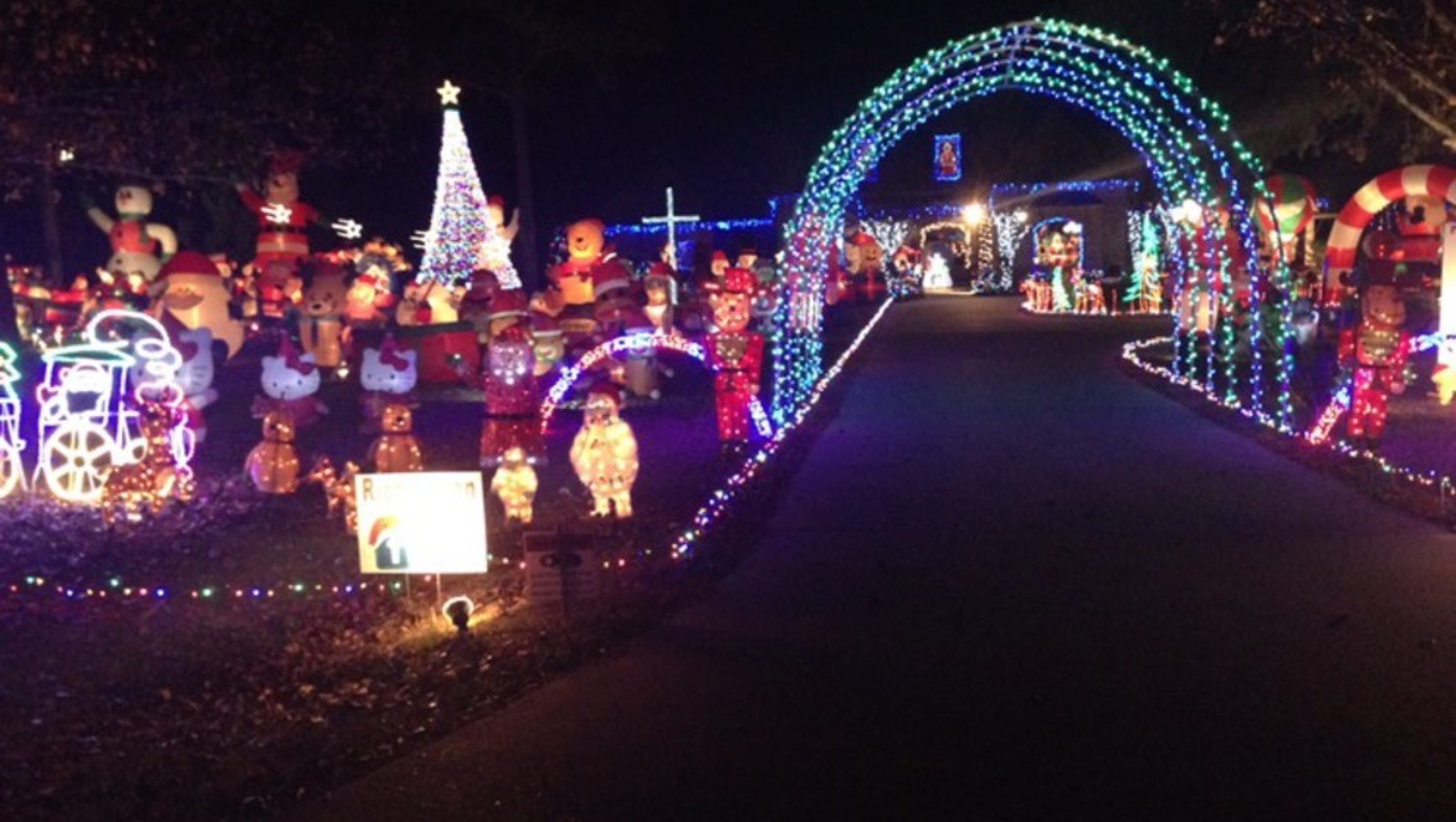 Madison family in USA Today's Christmas lights contest