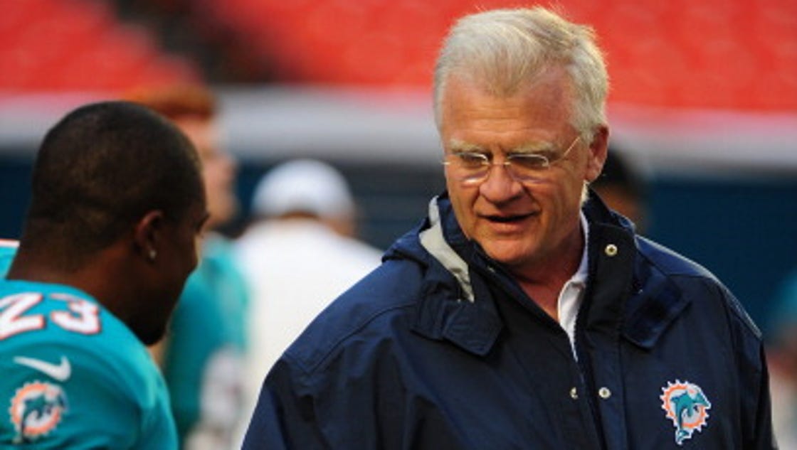 Former NFL Head Coach Returns To High School Roots former-nfl-head-coach-returns-to-high-school-roots