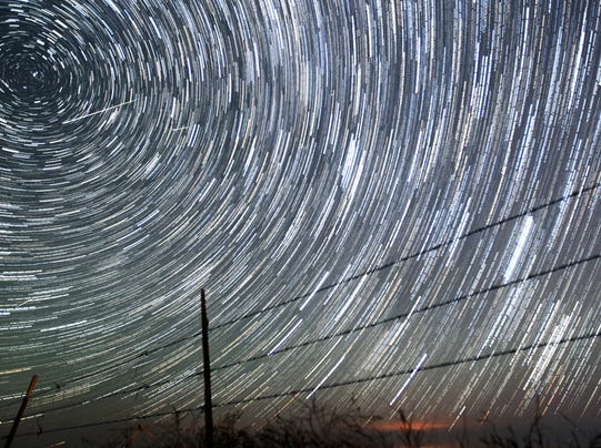 METEOR SHOWER ALERT 1400502859000-AP-APTOPIX-Perseids-Meteor-Showser