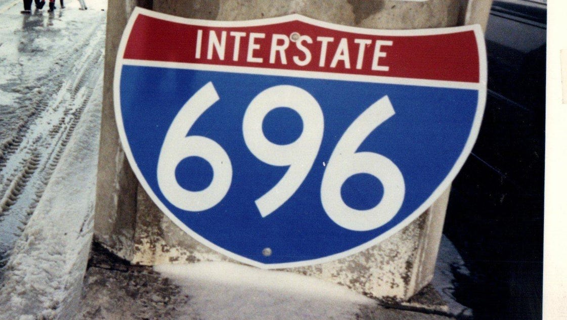 Heavy rains cause flooding on some metro Detroit freeways - Detroit Free Press