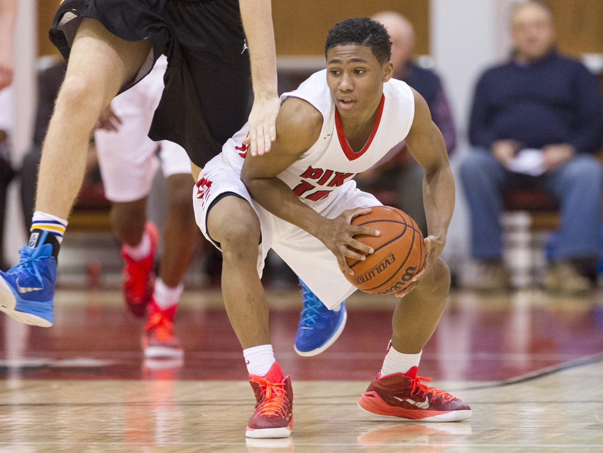Pike guard Justin Roberts