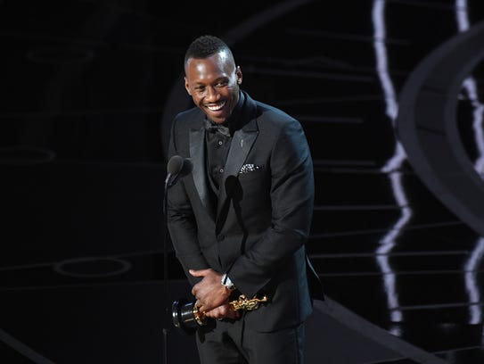 Mahershala Ali accepts the the Oscar for best supporting