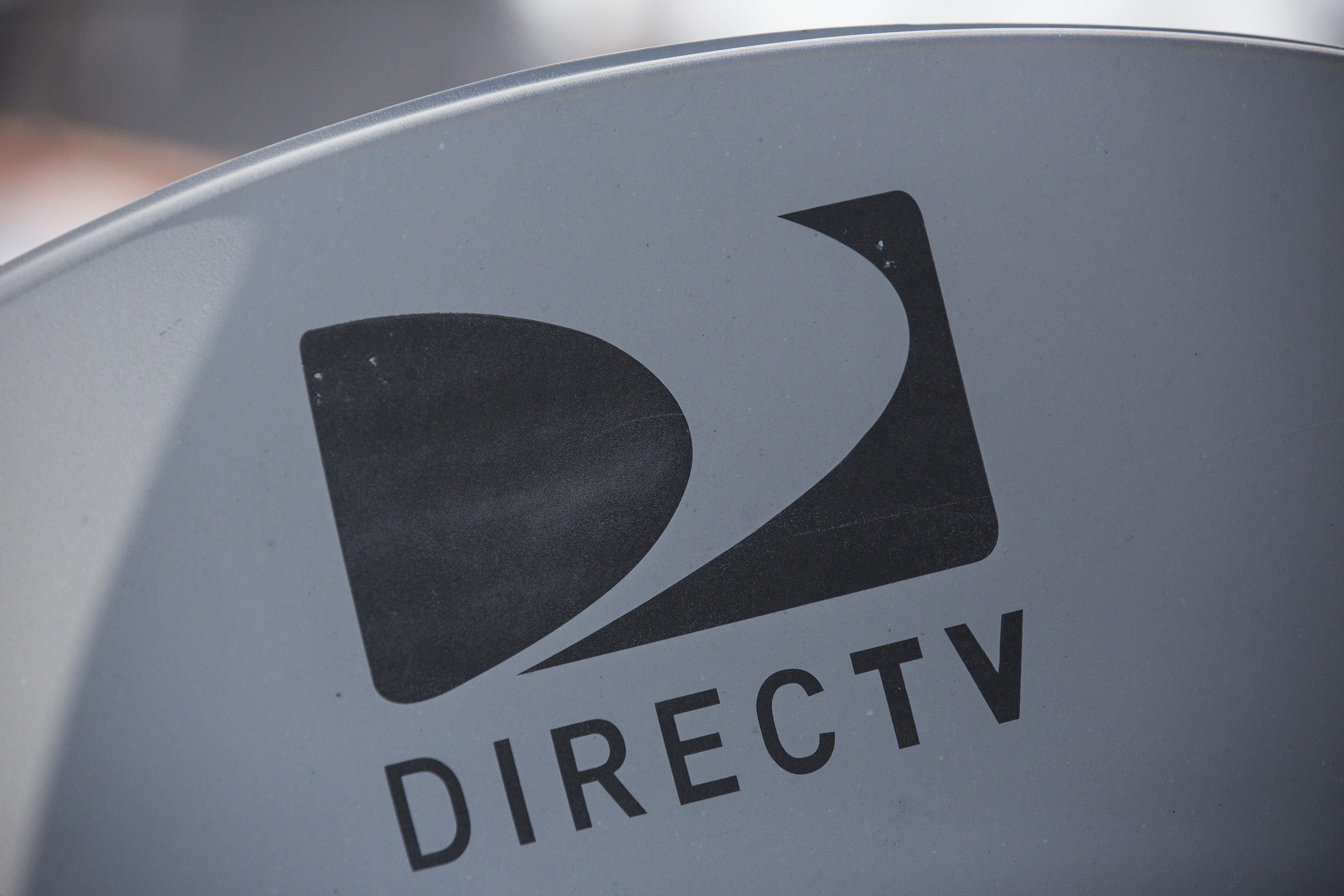 No direct way to duck DirecTV's box rental fee