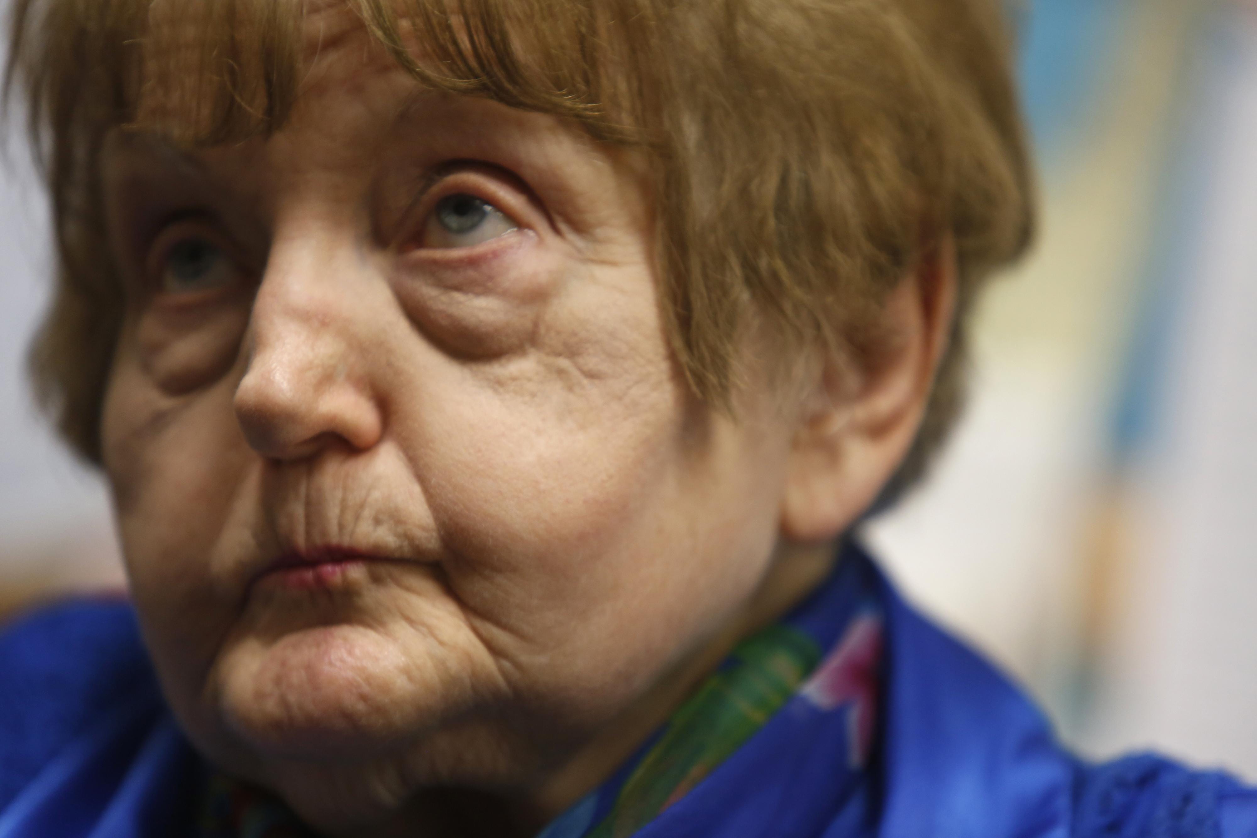 Holocaust survivor Eva Kor to receive Indiana's top honor