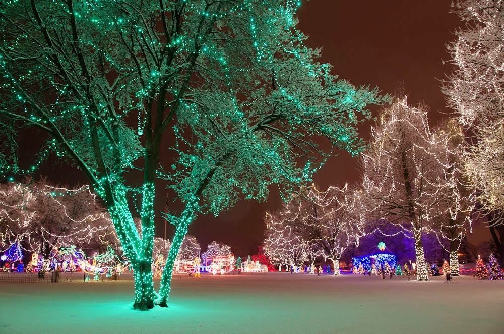 Seven stunning Wisconsin holiday light shows