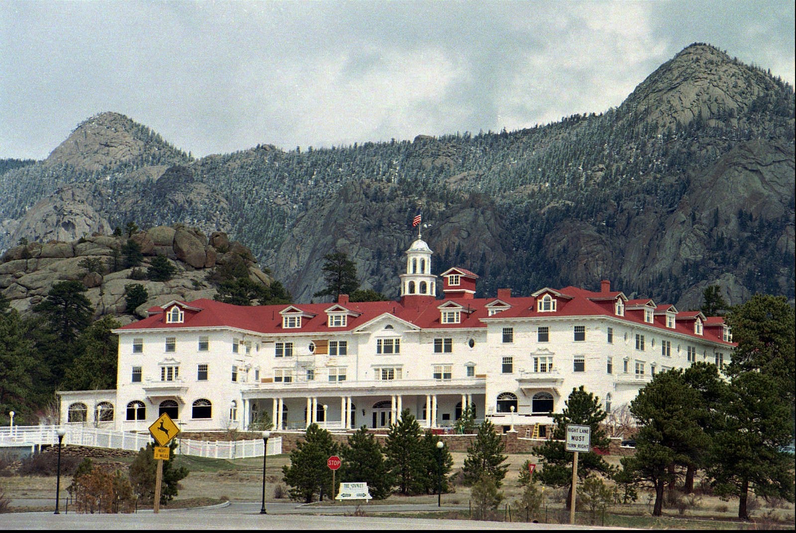 Ghostly figure appears in photo at 'The Shining' hotel ...
