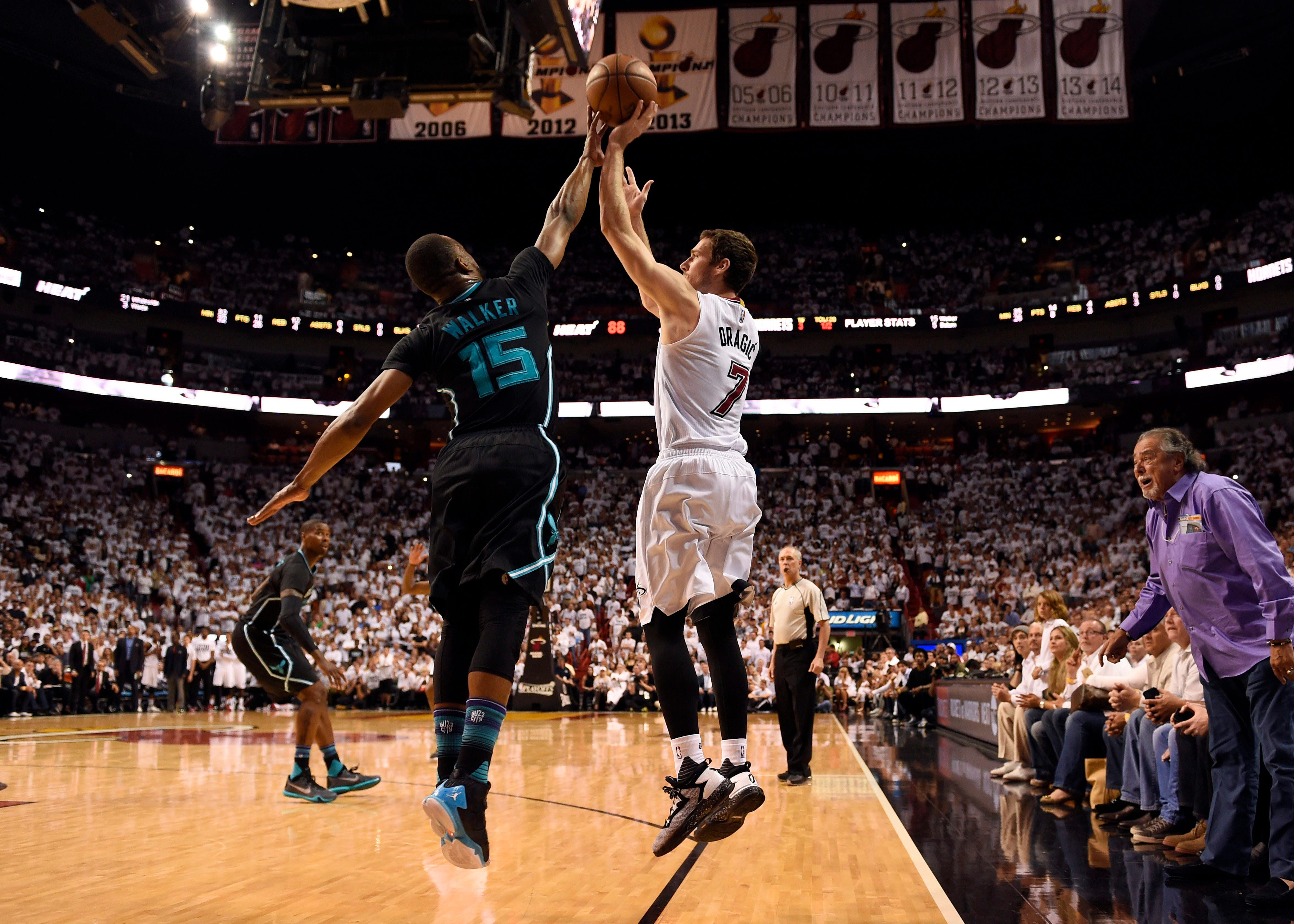 upset Heat in Game 5, push Miami to brink of elimination