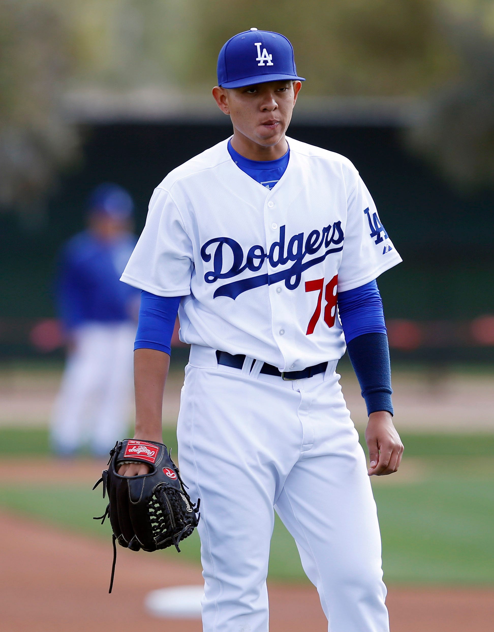 Dodgers 19-year-old pitching prospect Julio Urias slated for MLB