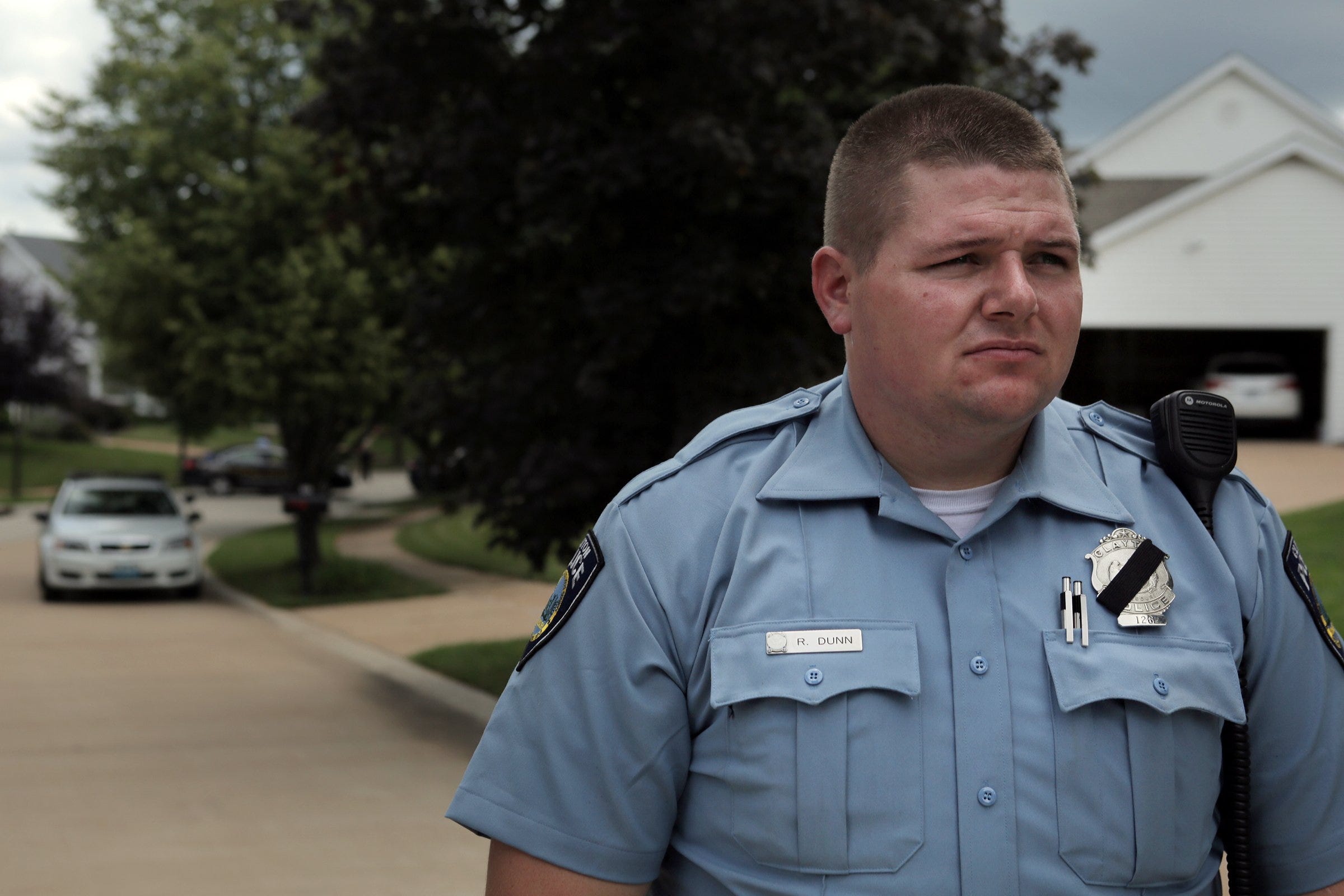 Officer shot during Mo. traffic stop; suspect in custody