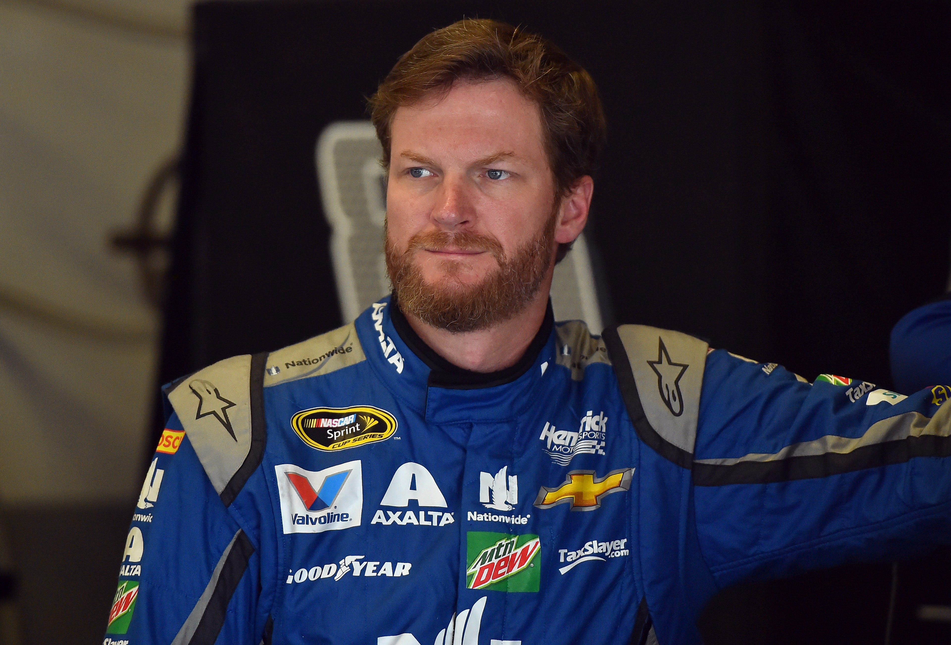 Dale Earnhardt Jr. to miss New Hampshire race with concussion symptoms