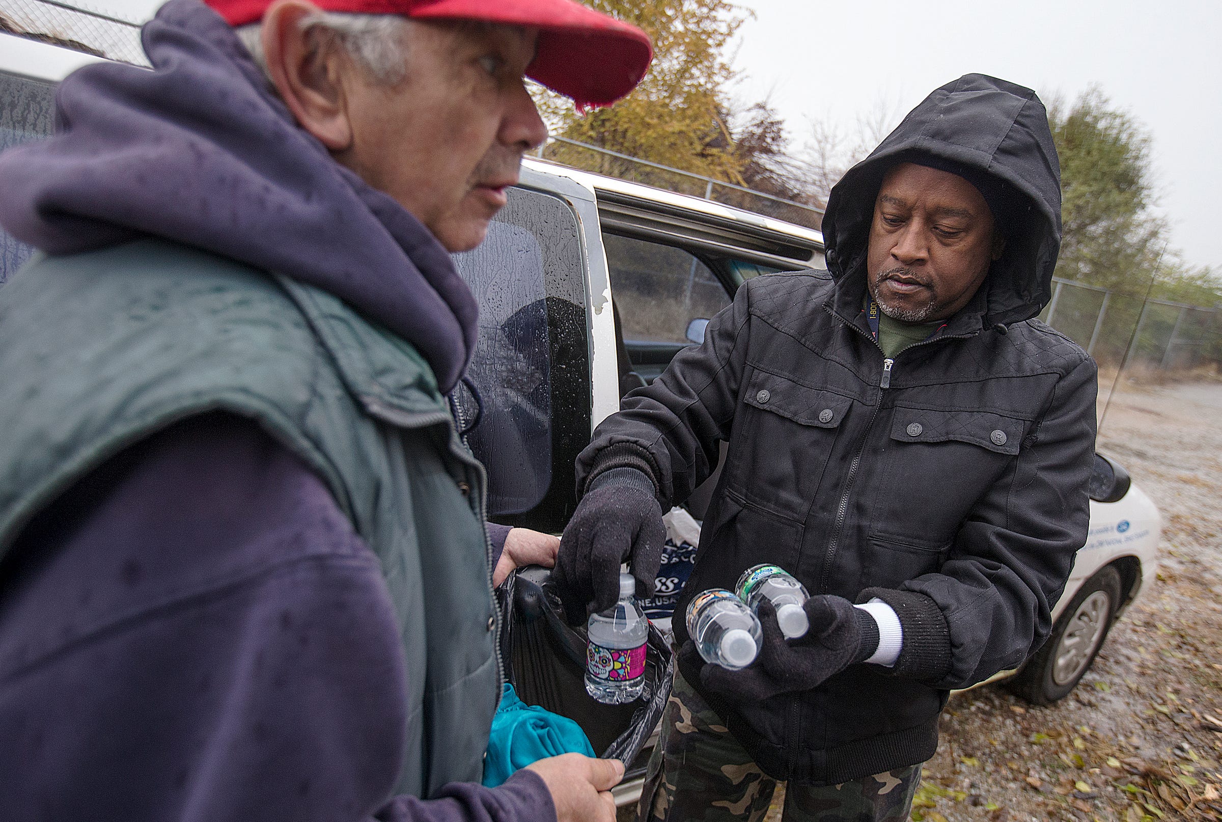 Veteran looks out for his brothers on Indy's streets