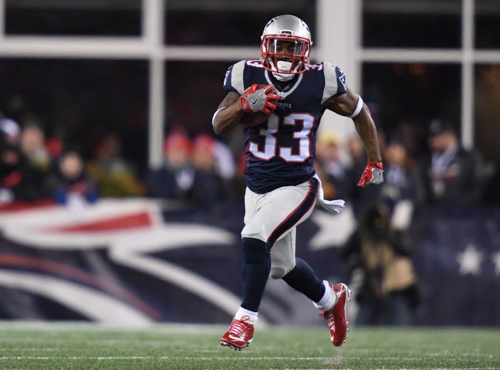 Dion Lewis has record-setting game, but one regret in Patriots' win
