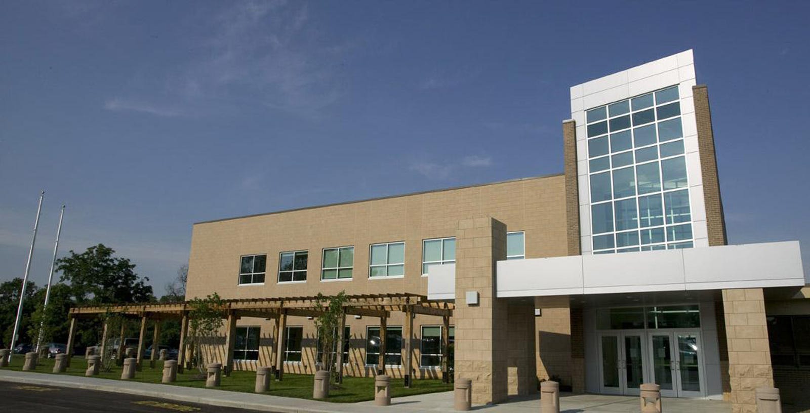 Mayerson JCC parent: Bomb threat 'kind of numbing'