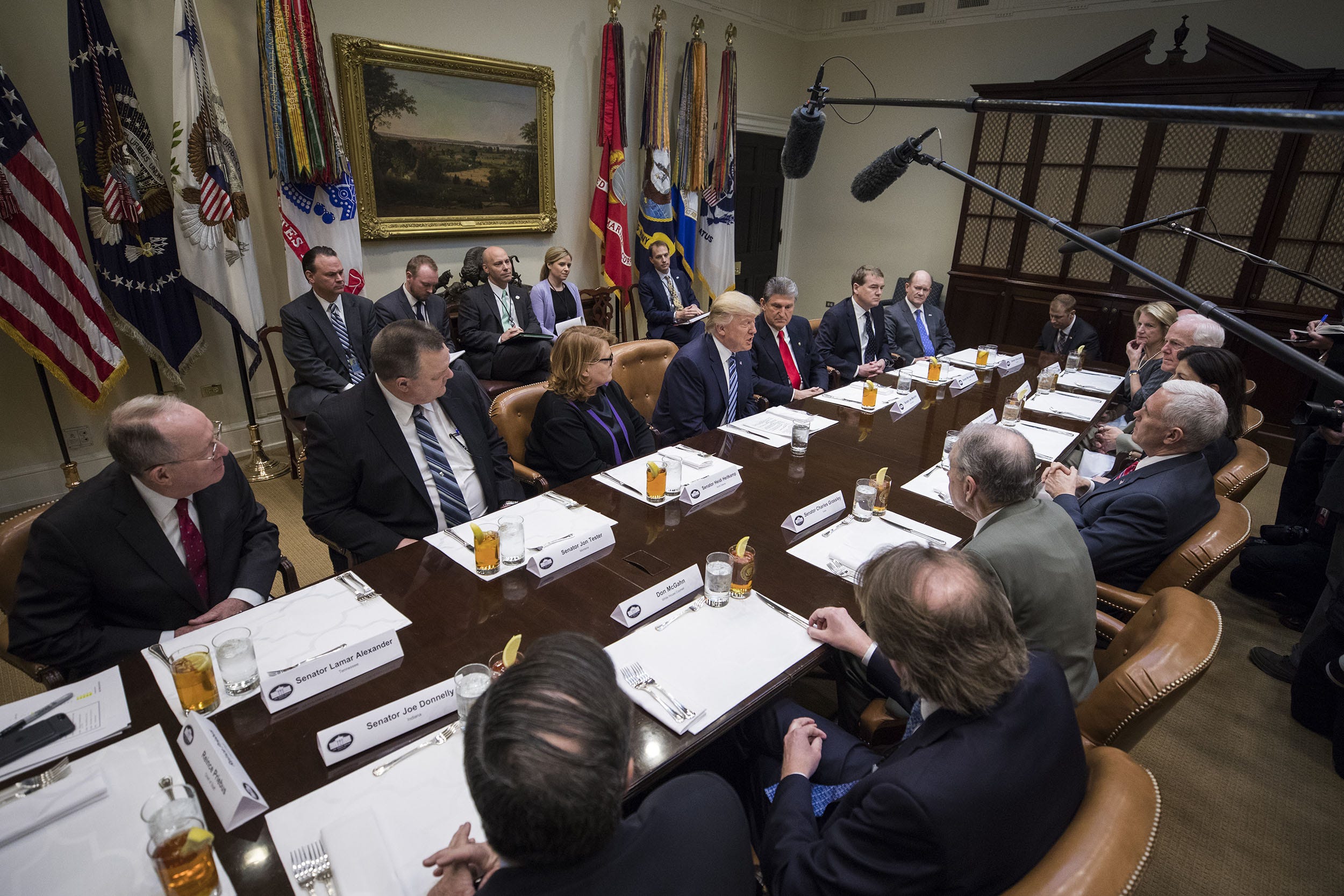 President urges Sen. Joe Donnelly to vote for Gorsuch