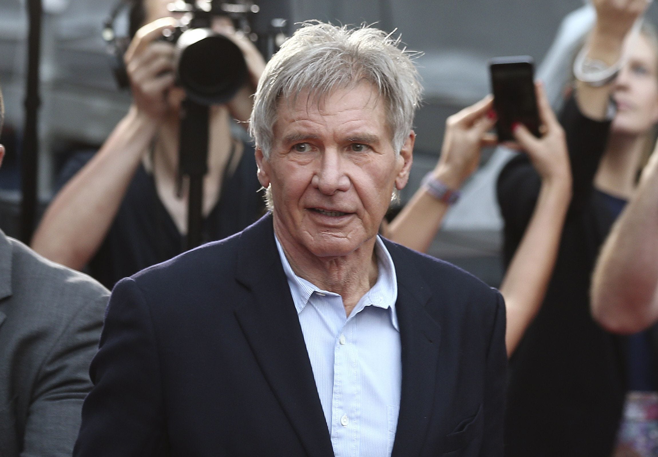 Report: Harrison Ford botches landing at CA airport
