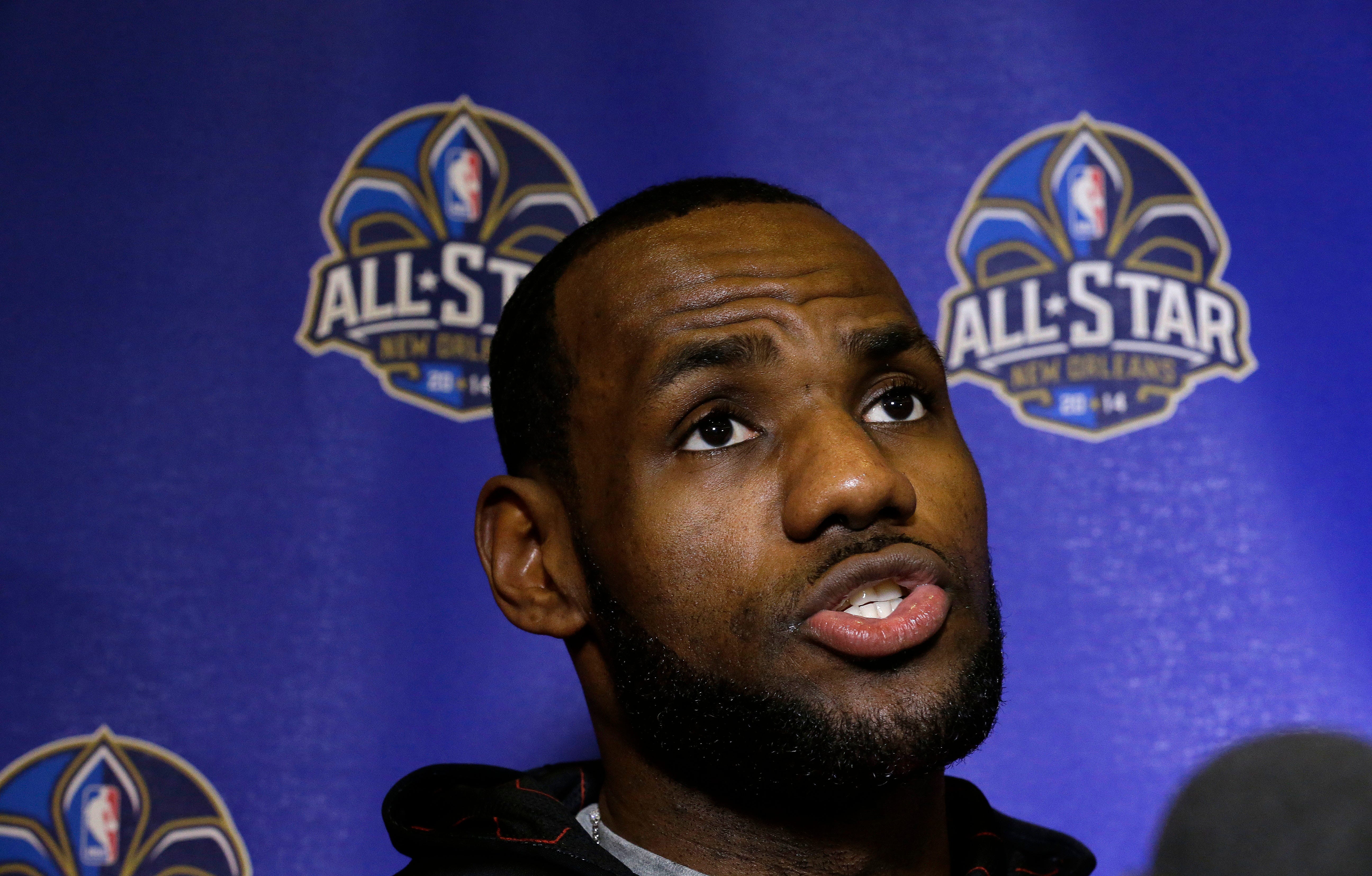 LeBron James, Carmelo Anthony miss All-Star media day