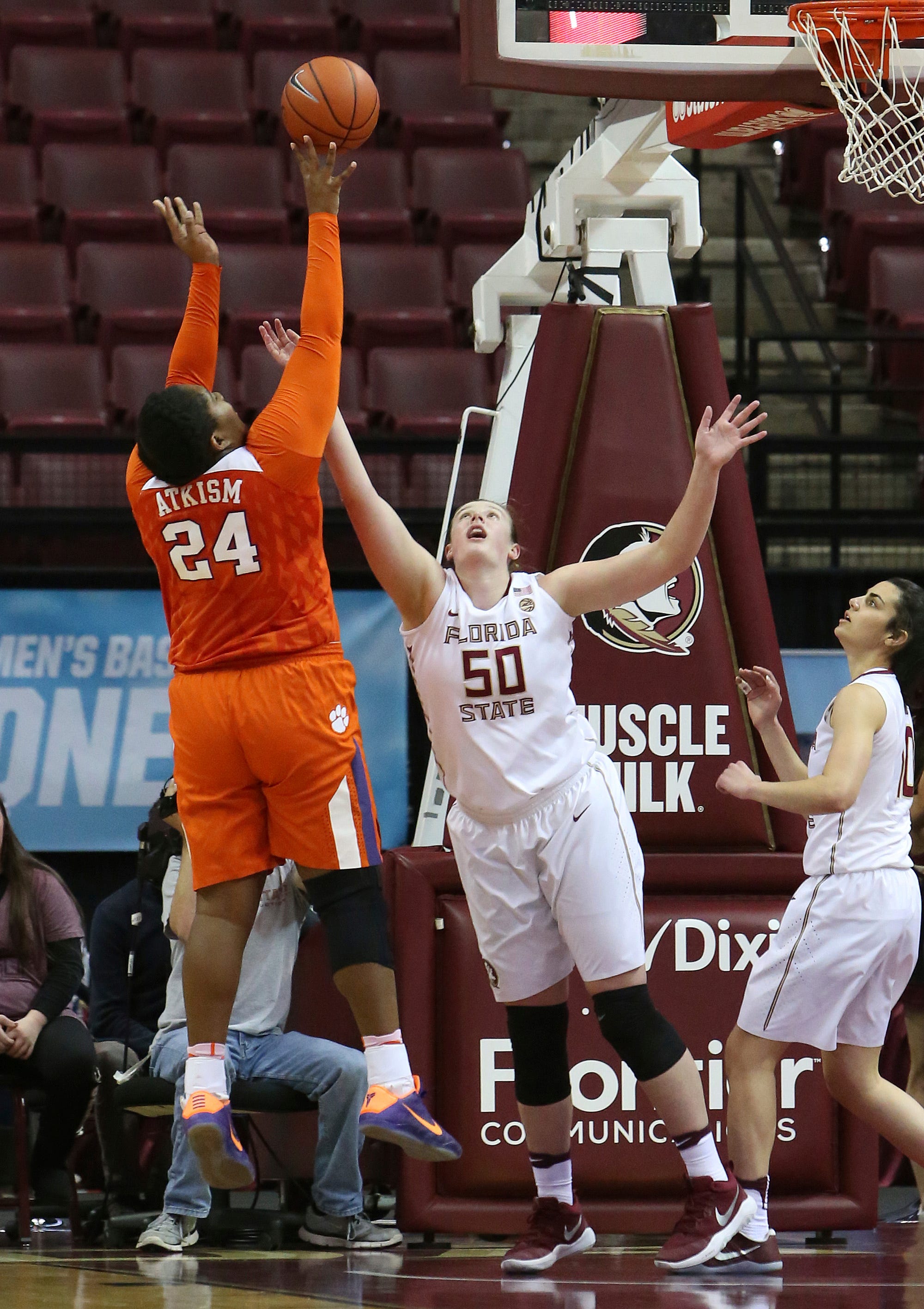 Brown, Slaughter lead No. 4 Florida State to rout of Clemson