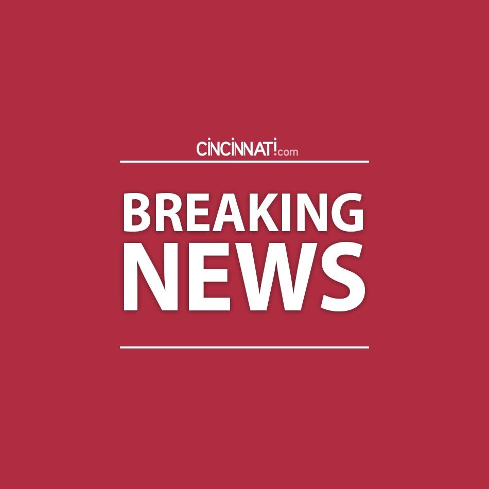 Police searching for suspect possibly shot in attempted car robbery