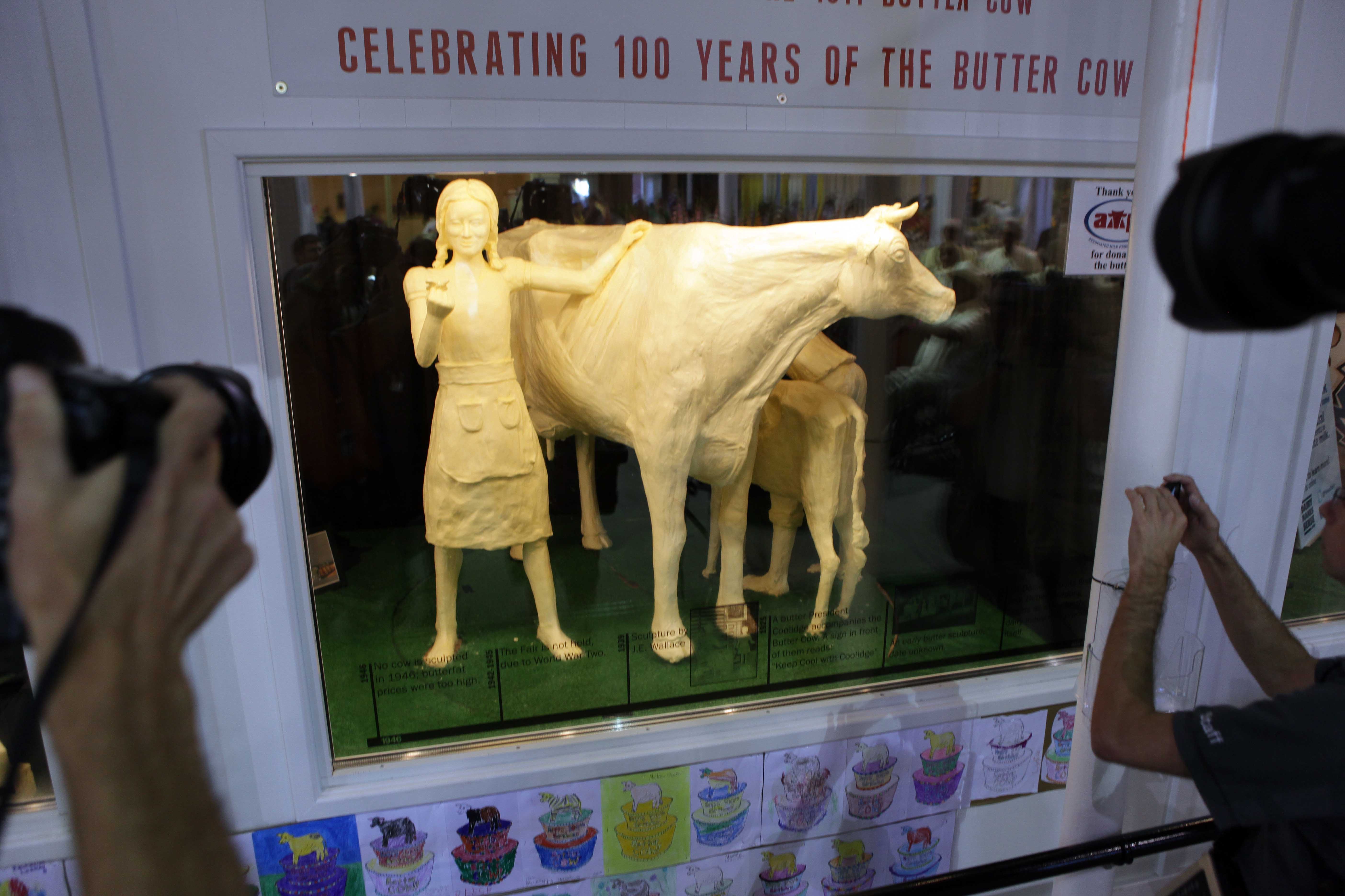 Iowa butter cow makes home 600 miles away in Michigan