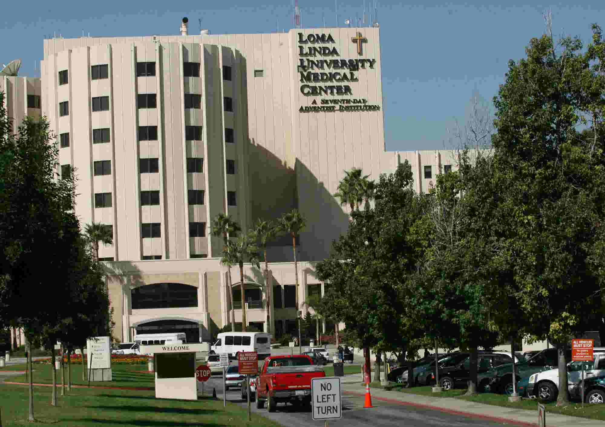 Loma Linda ER nurse sings to coworkers to help them cope with trauma