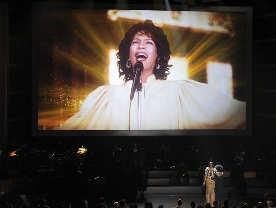 http://www.gannett-cdn.com/media/USATODAY/USATODAY/2012/10/12/ap-we-will-always-love-you---a-grammy-salute-to-whitney-houston-4_3_r560.jpg